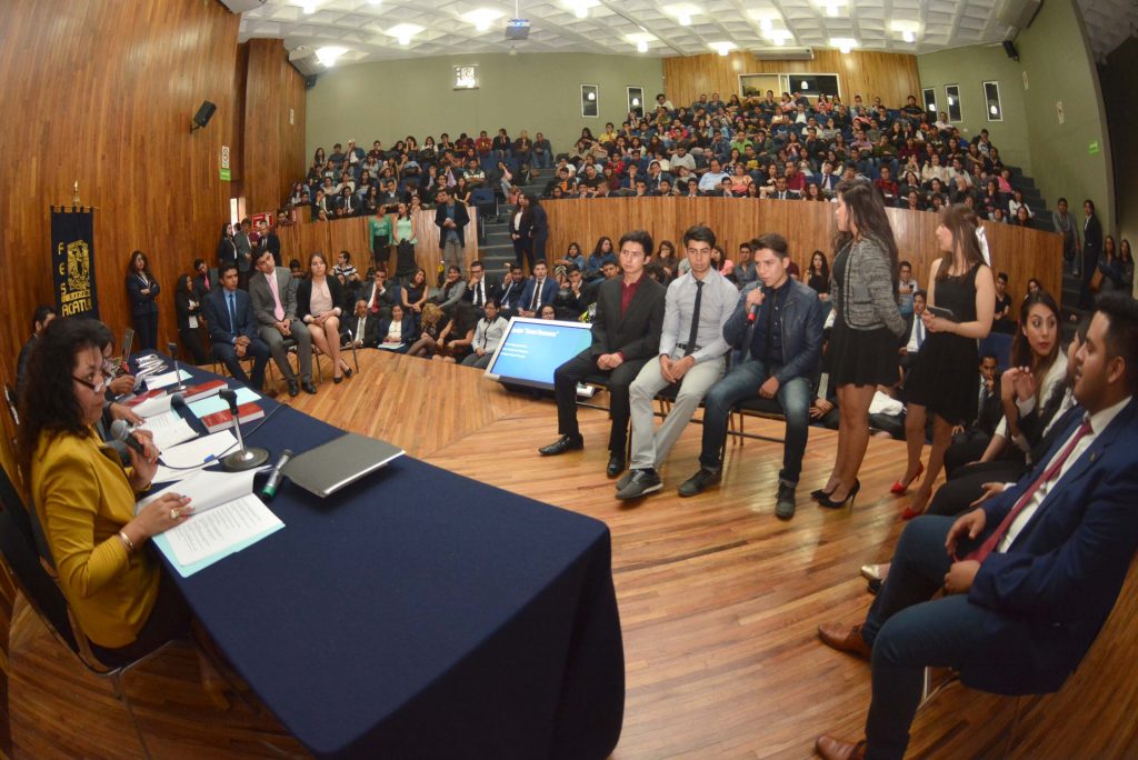 Ganadores del Concurso de Derecho Romano En su cuarta edición reunió a